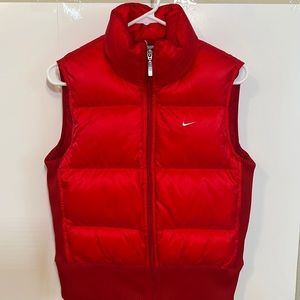 Nike Girl’s Red Puffy Vest, Grey Goose Down (min 75% minimum), Size Medium